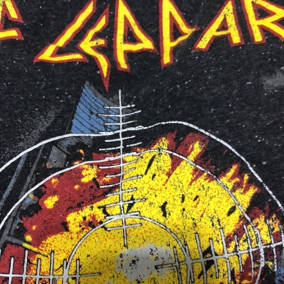 Def Leppard T-shirt - Picture 5 of 7